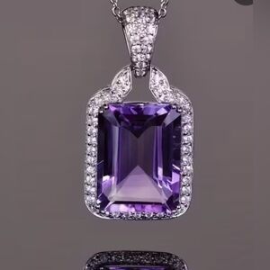 New Elegant Silver and Purple Pendant Necklace